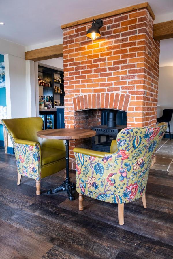 Hotel The Three Lions Fordingbridge Exterior foto