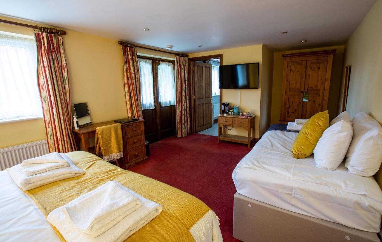 Hotel The Three Lions Fordingbridge Exterior foto